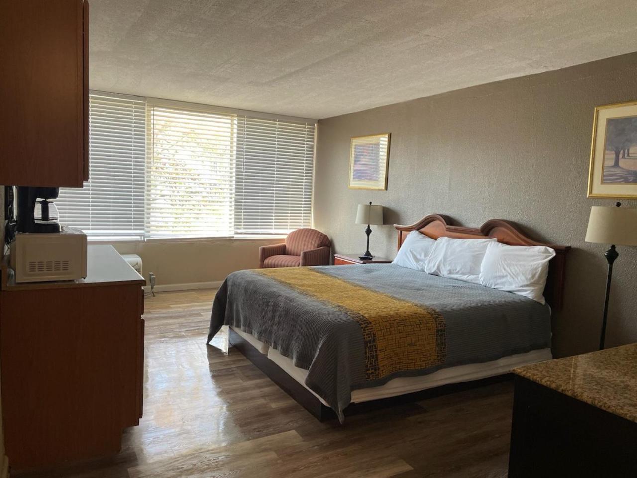 Apm Inn & Suites Martinsburg Dış mekan fotoğraf